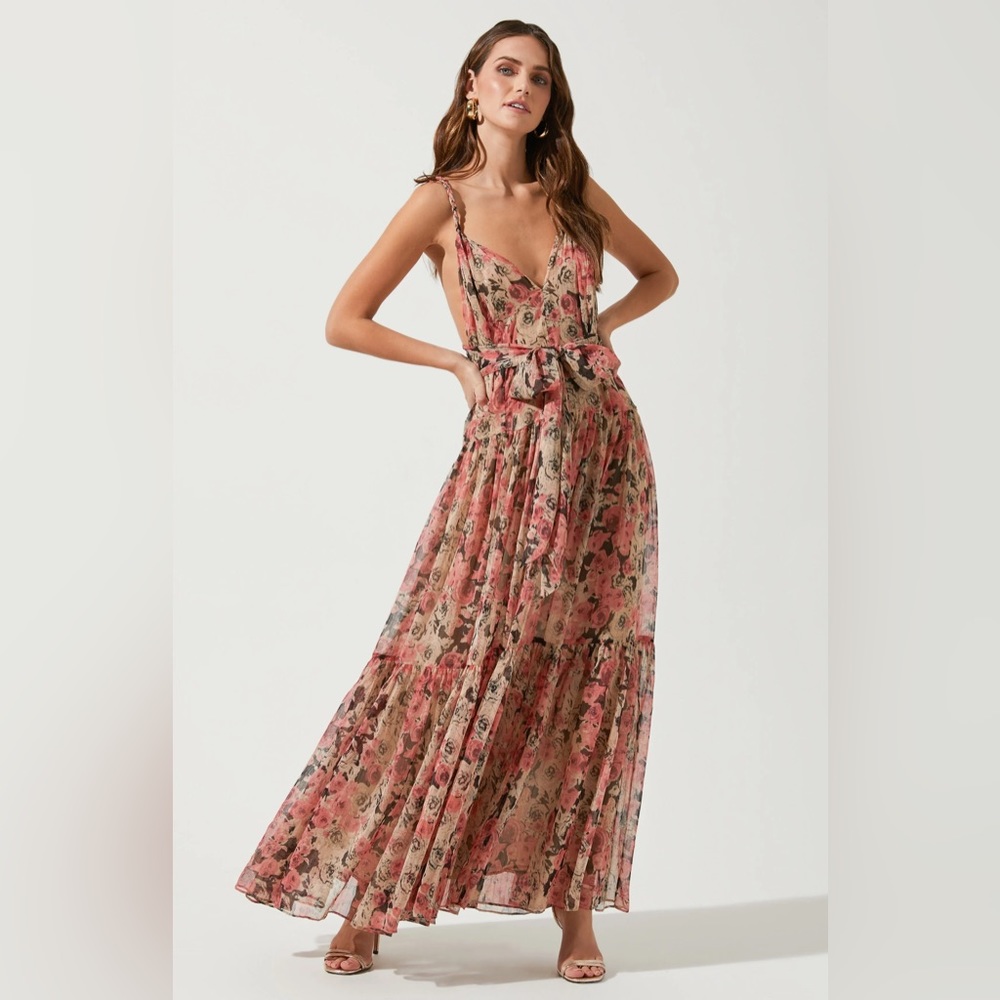 ASTR the label Eartha Floral Maxi Dress